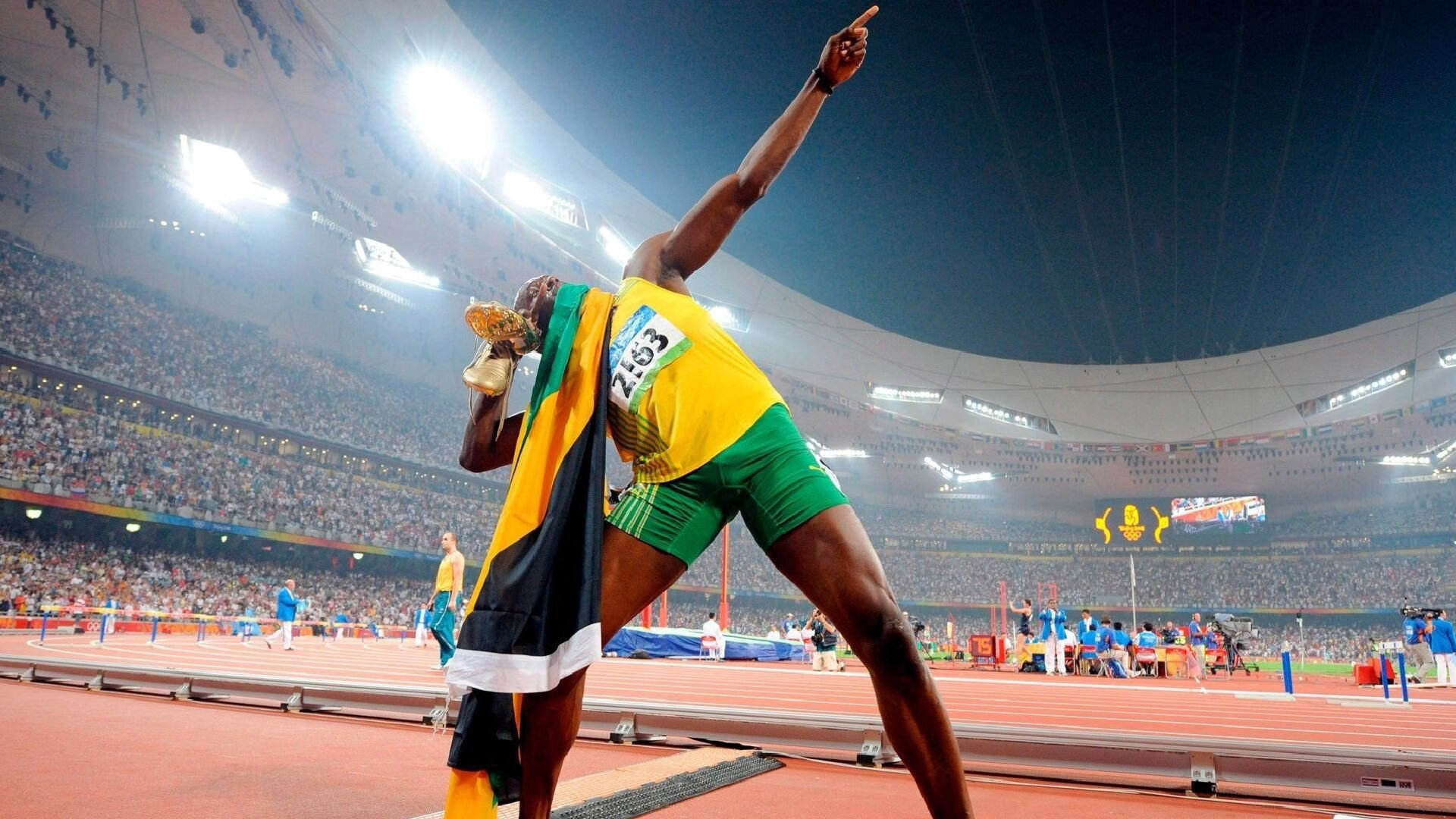 当约基奇开启季后赛模式，一场末节风暴，如何撕碎上海队的顽强防线？